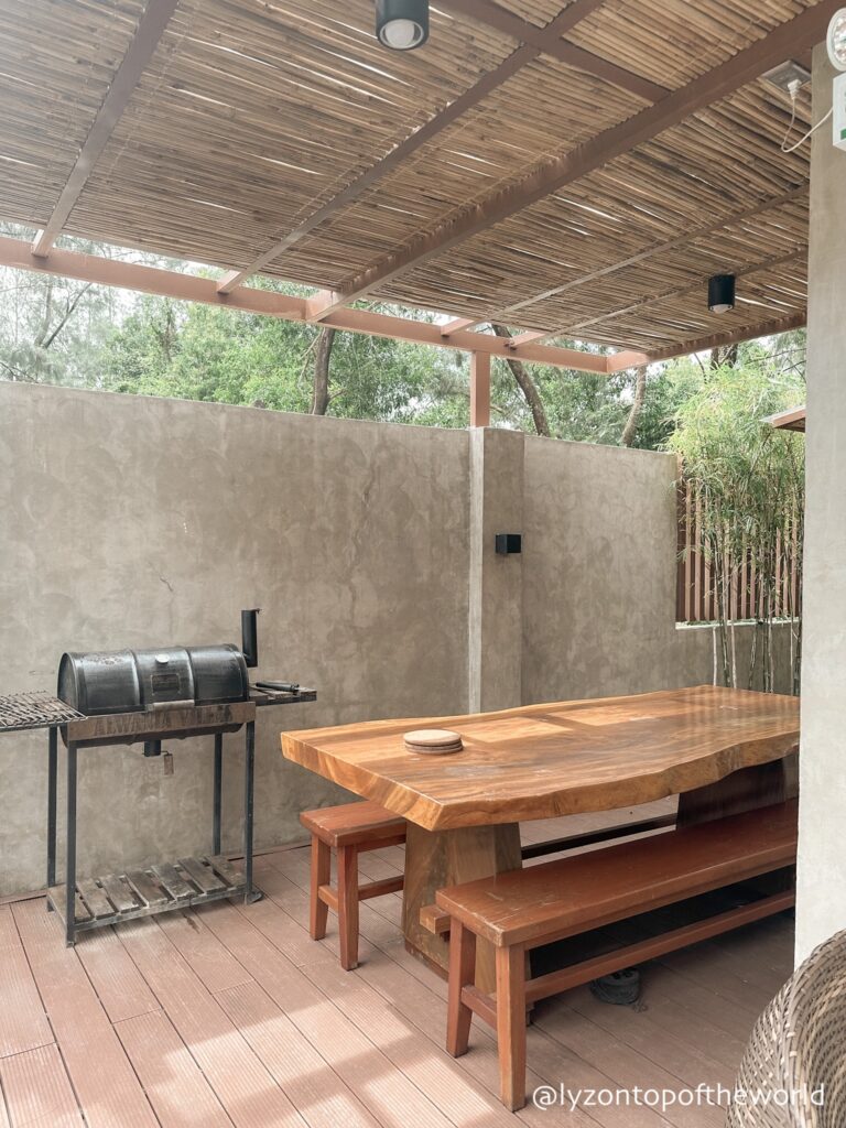 Alwania Villas Signature Villa dining area